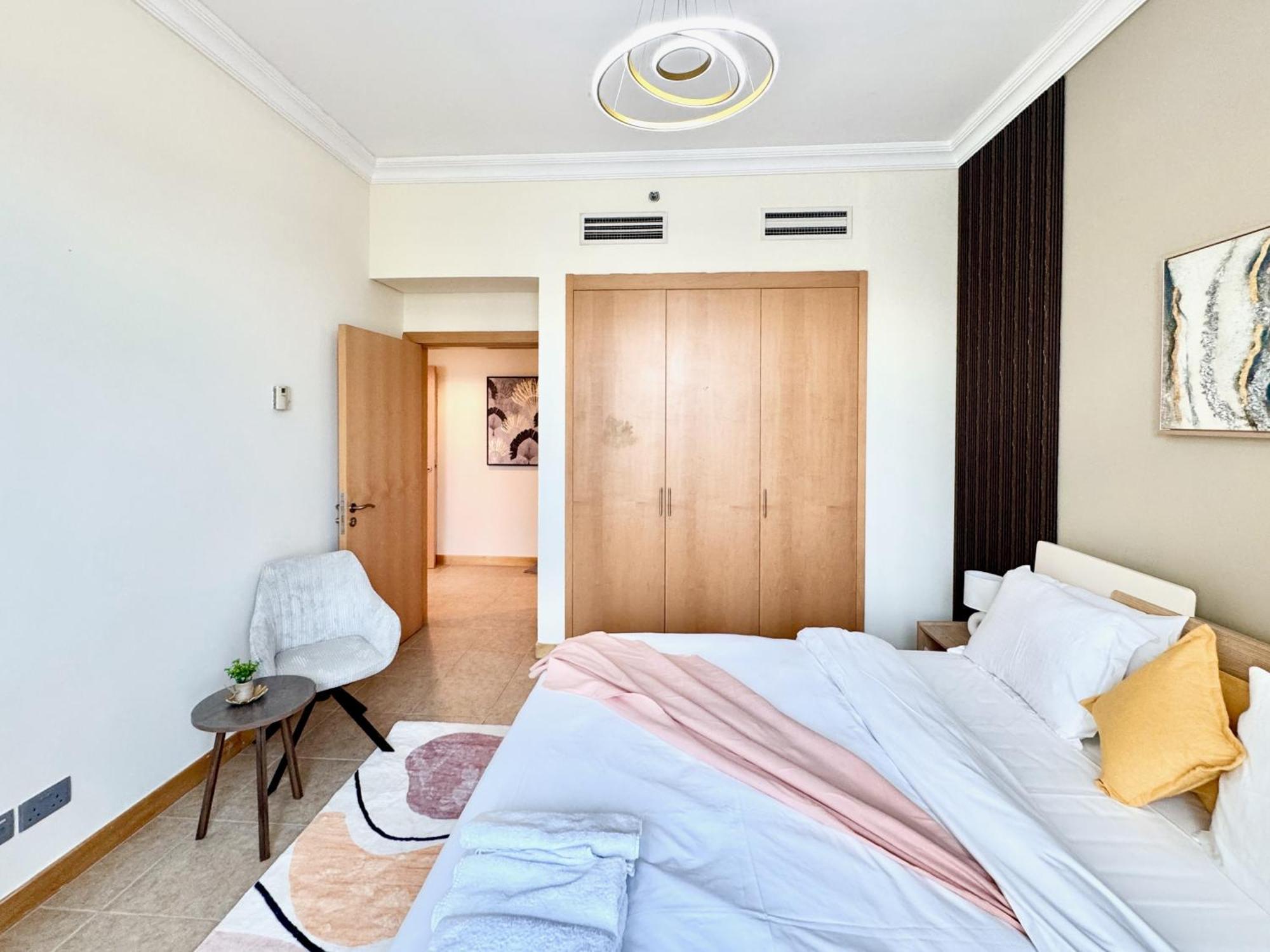 Apartment Palm Paradise Walk To Dubai